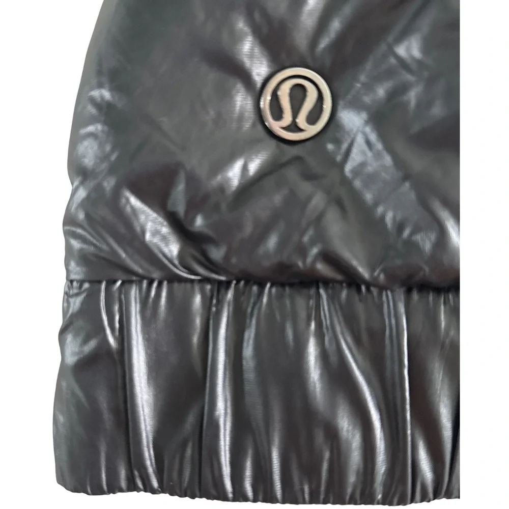 Lululemon The Fluffiest Vest Black Ziggy Snake Pink Black 650 Goose Down Sz 8 - Picture 10 of 14